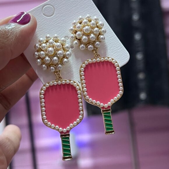 Pickleball Players Lovers Fan Pearl Beaded Racket Style Pink Earrings NEW - Picture 1 of 7